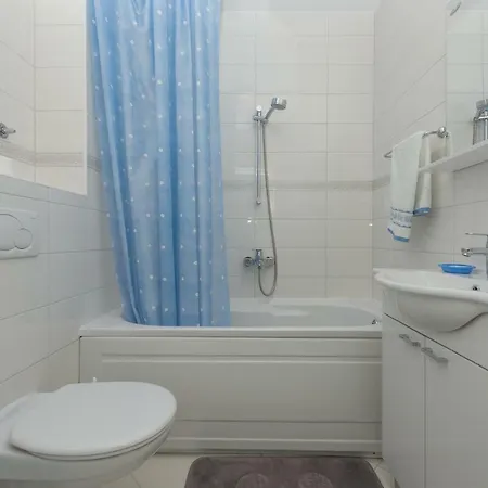 Ivona Апартаменти Макарська